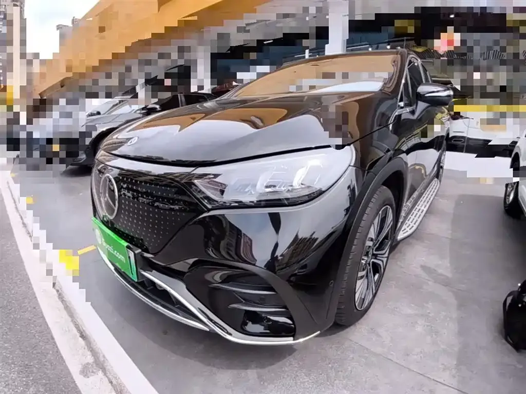 Mercedes-Benz EQE SUV — фото 1
