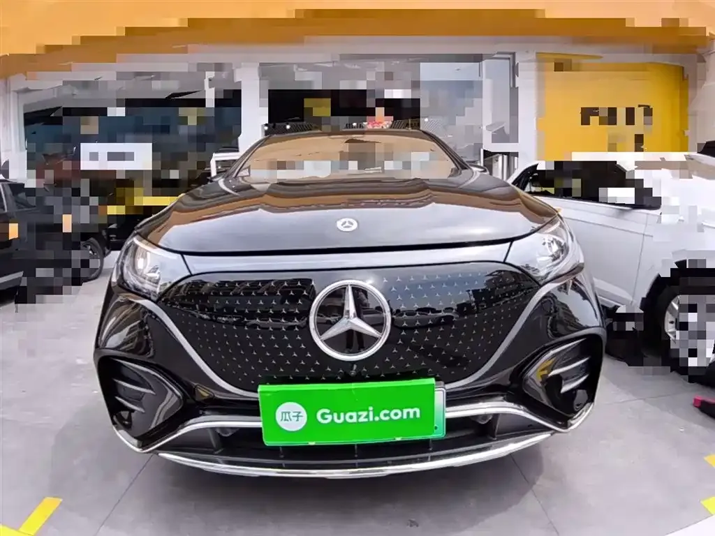 Mercedes-Benz EQE SUV — фото 10
