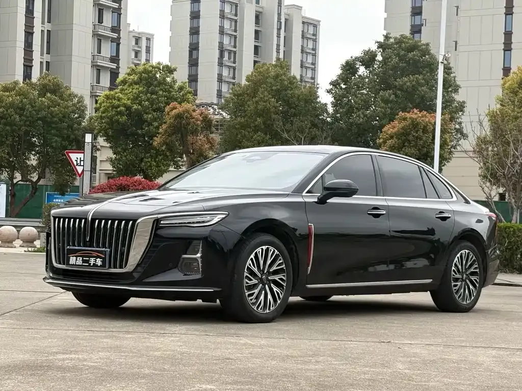 Hongqi H5 — фото 1