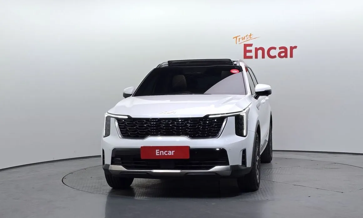 Kia Sorento — фото 8