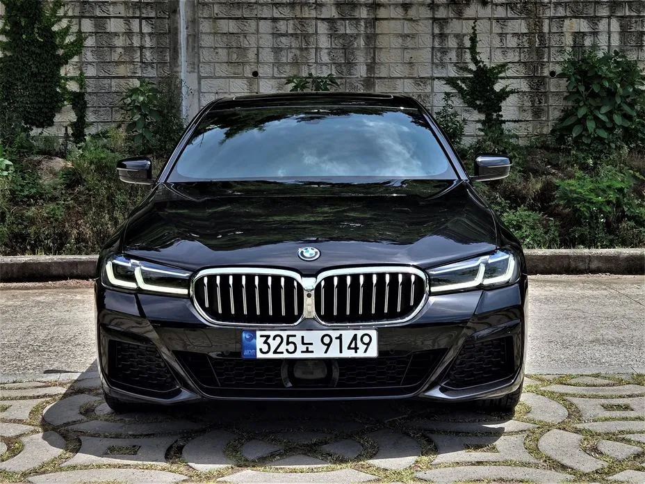 BMW 5-Series — фото 10