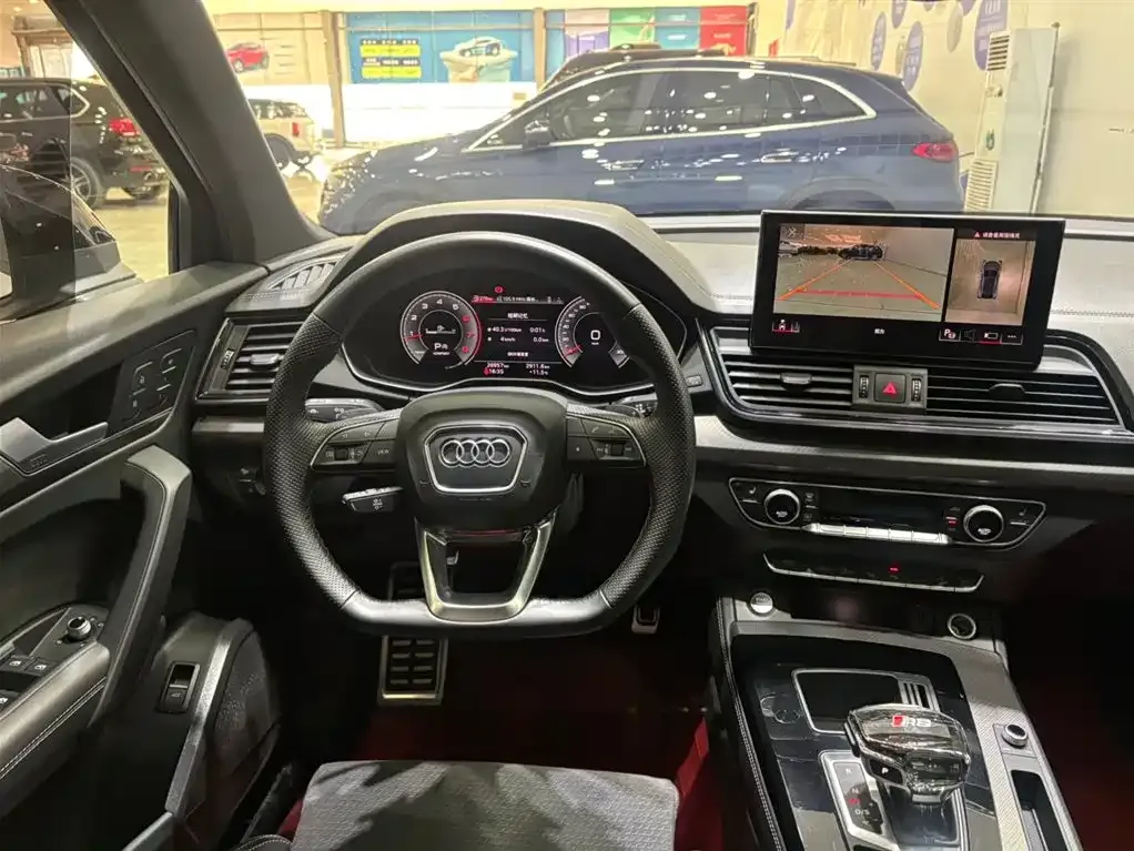 Audi Q5L Sportback 2023 из CN, фото 9