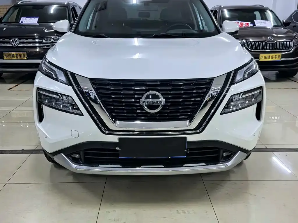 Nissan X-Trail — фото 1