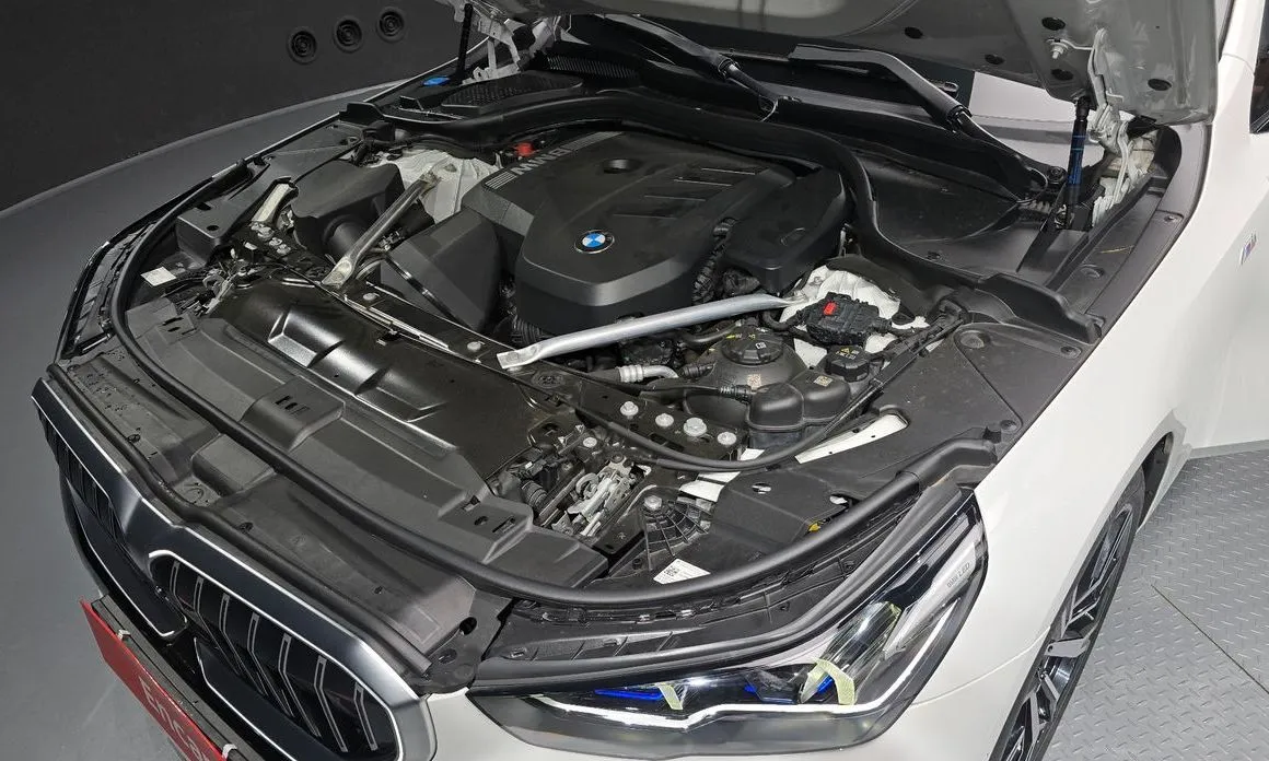 BMW 5-Series 2024 из KR, фото 8