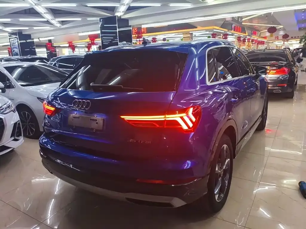 Audi Q3 — фото 7