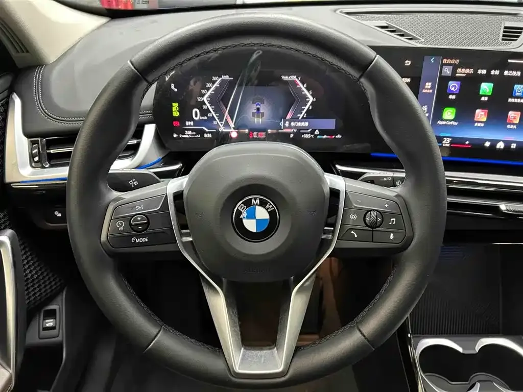 BMW X1 — фото 2
