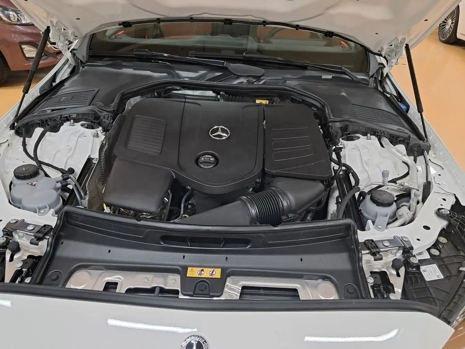 Mercedes-Benz C-Class 2025 из KR, фото 9