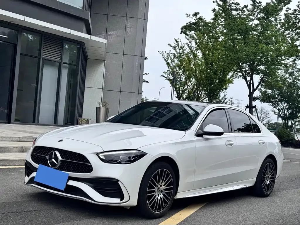 Mercedes-Benz C-Class — фото 1