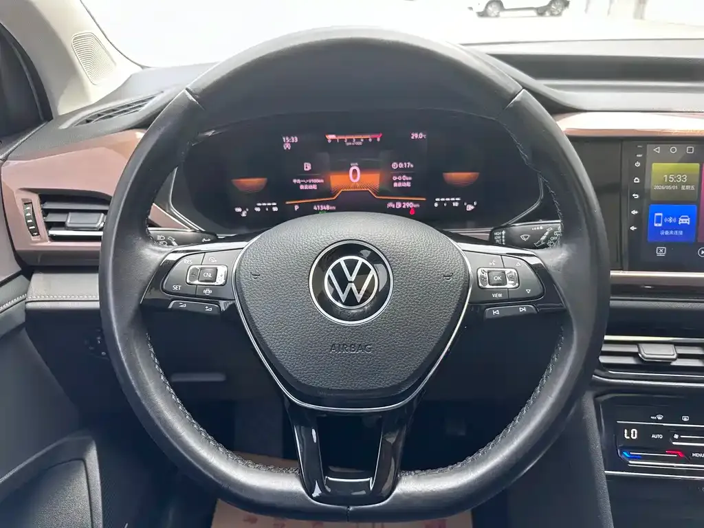 Volkswagen Tharu — фото 10
