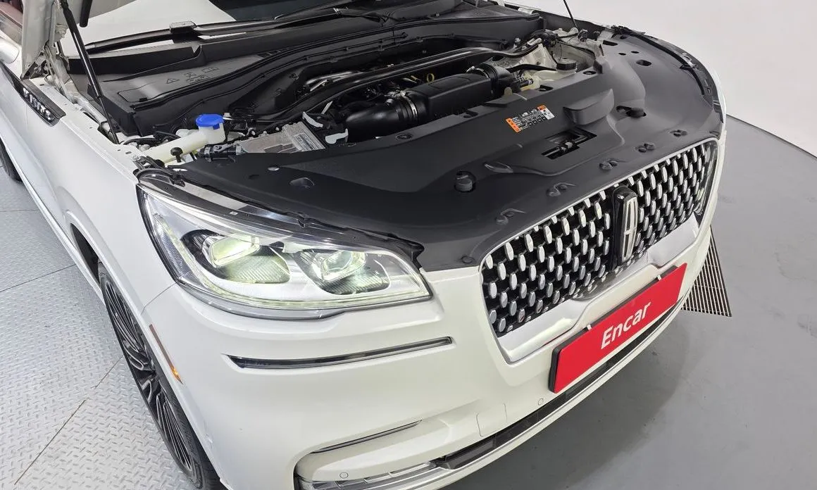 Lincoln Aviator 2023 из KR, фото 3