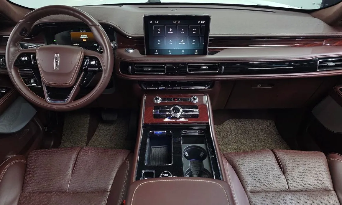 Lincoln Aviator 2023 из KR, фото 10