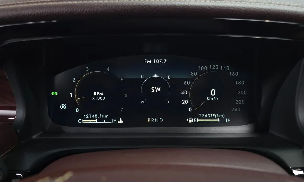 Lincoln Aviator 2023 из KR, фото 4