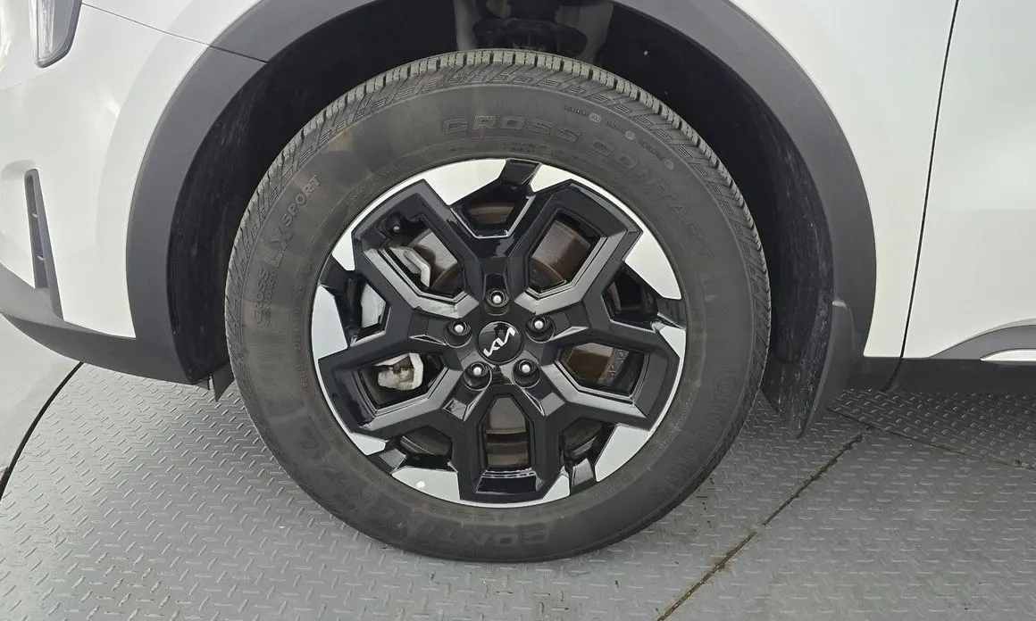 Kia Sorento — фото 9