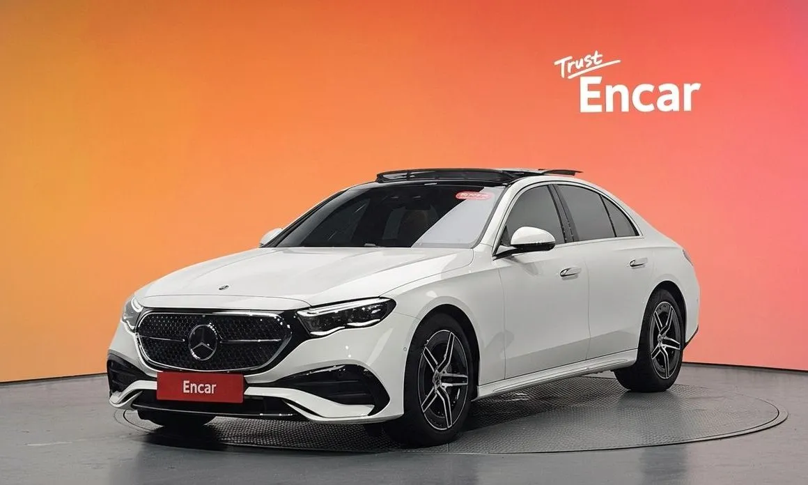 Mercedes-Benz E-Class — фото 1