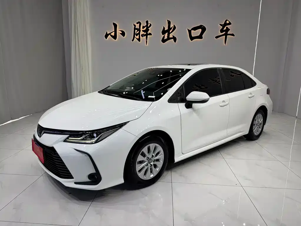 Toyota Corolla — фото 1