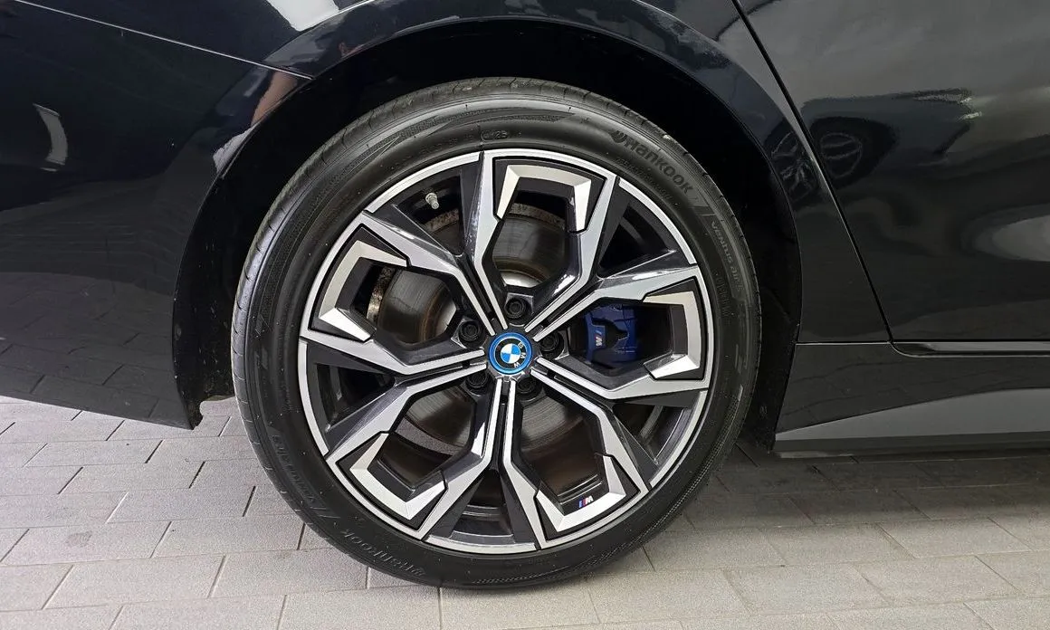 BMW i4 2024 из KR, фото 10