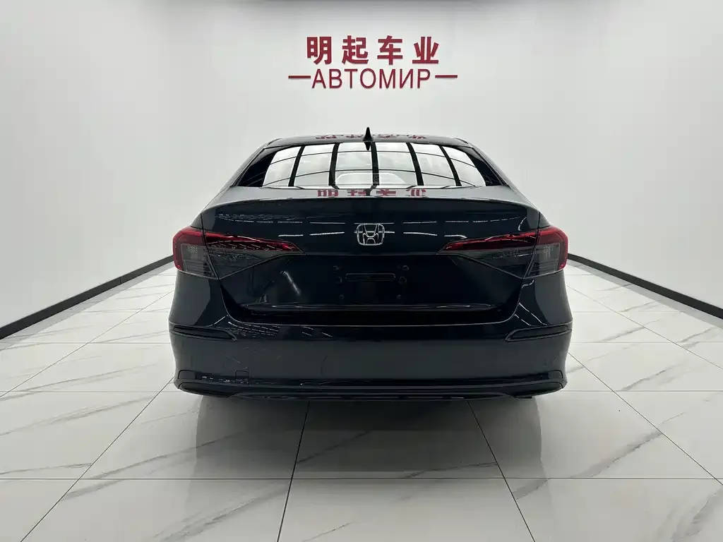 Honda Civic — фото 10