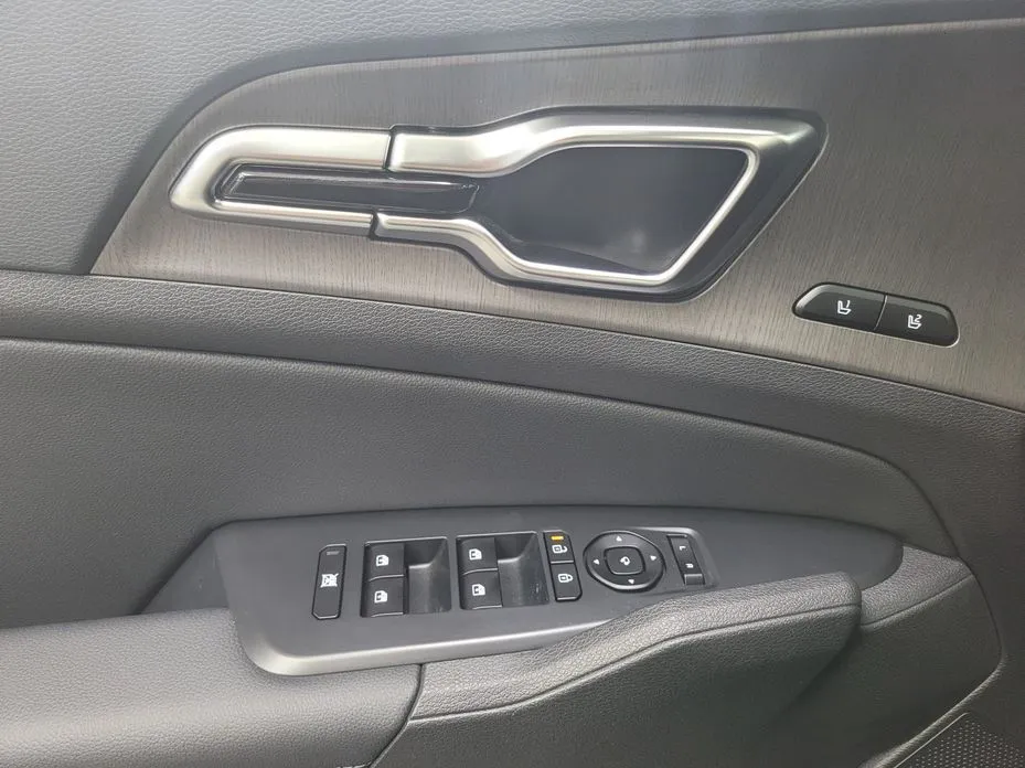 Kia Sportage — фото 8