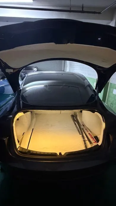 Tesla Model 3 — фото 3