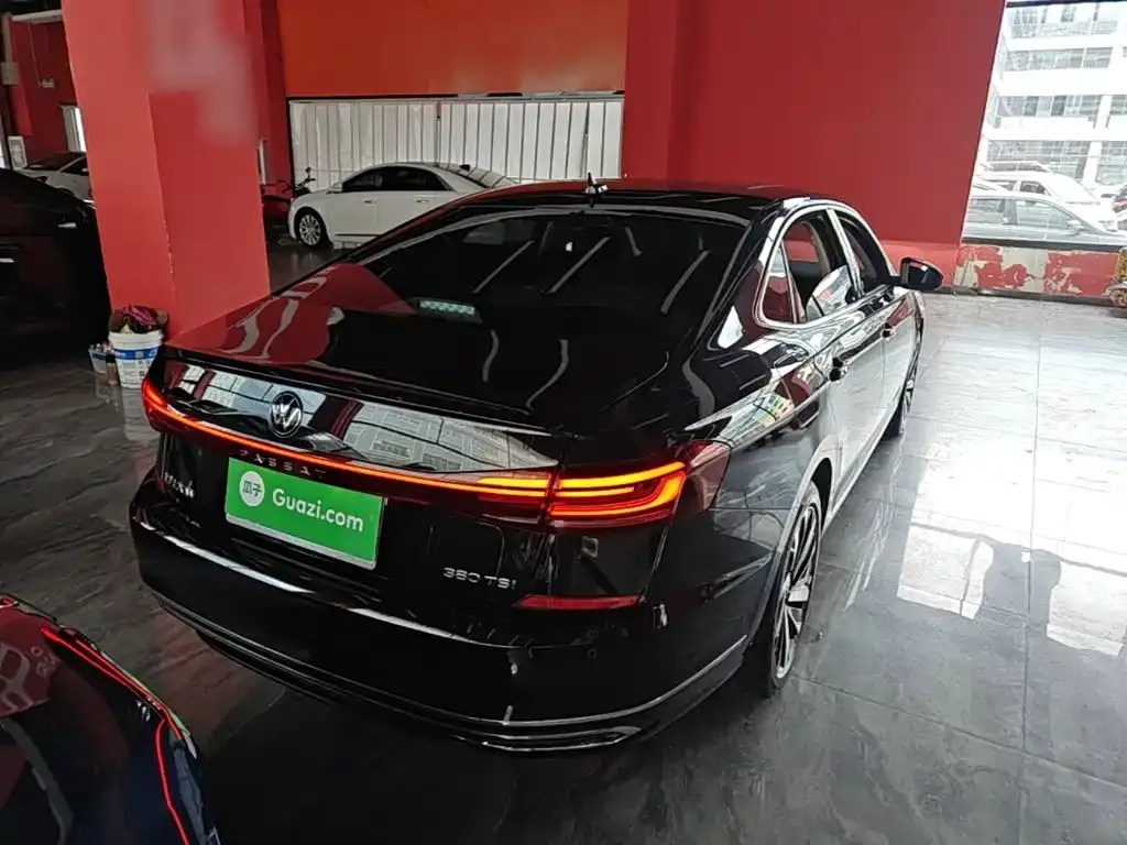 Volkswagen Passat — фото 5
