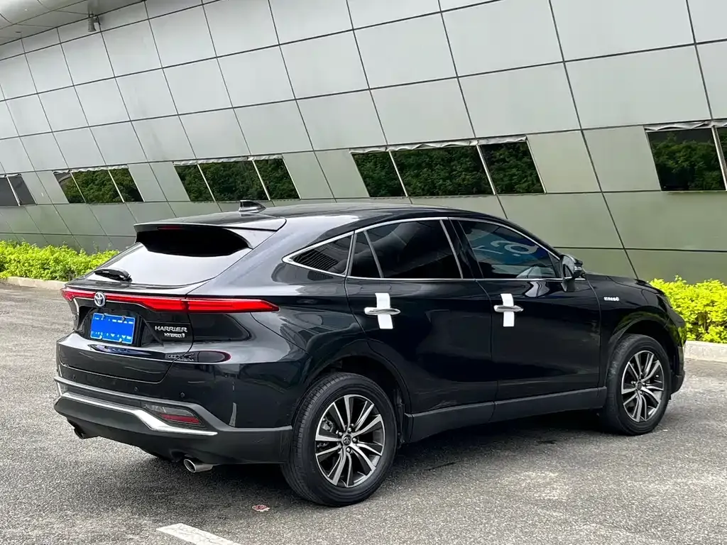 Toyota Harrier — фото 6