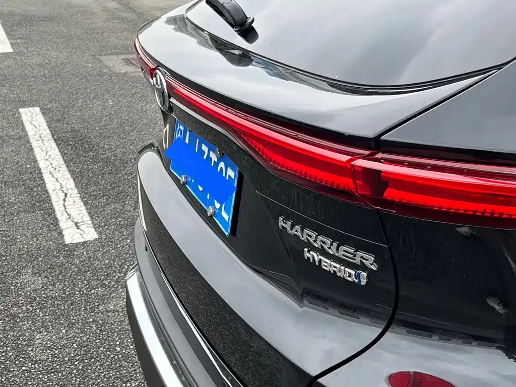 Toyota Harrier — фото 5