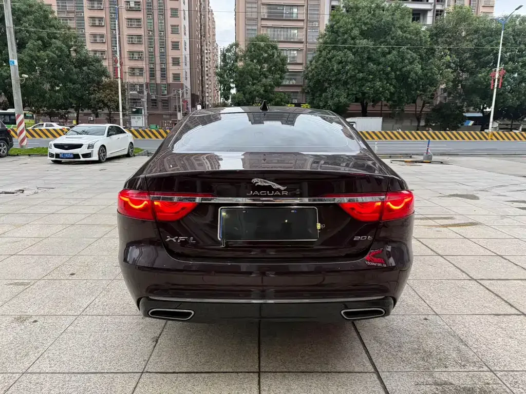 Jaguar XFL 2021 из CN, фото 9