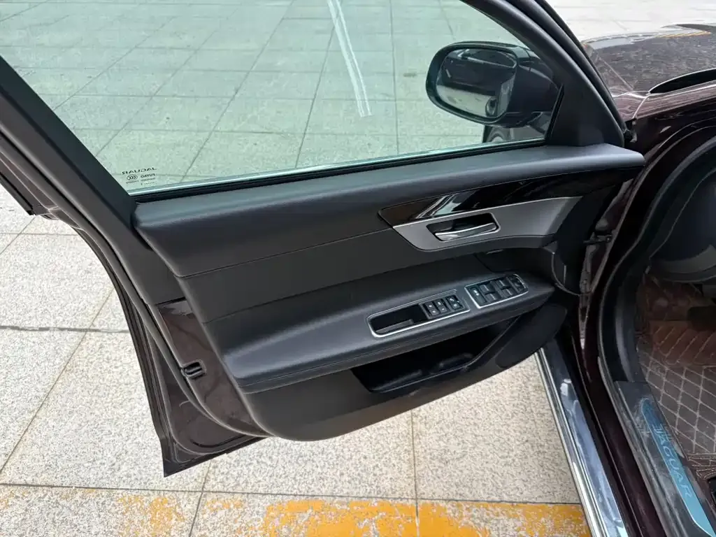 Jaguar XFL 2021 из CN, фото 3