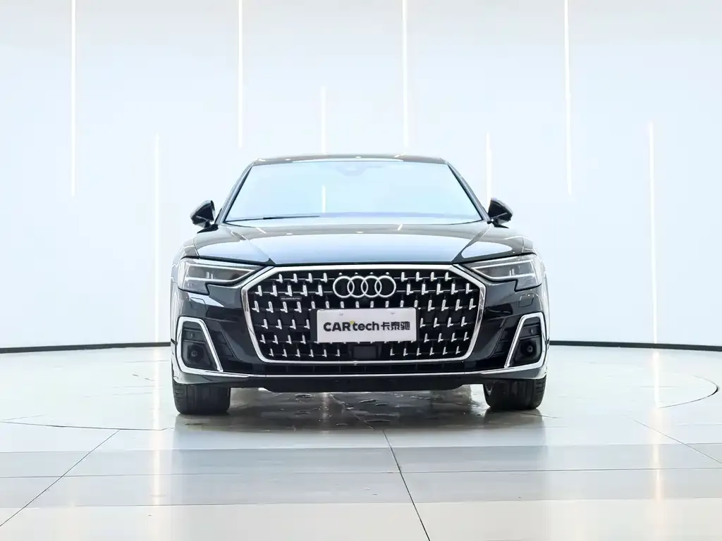 Audi A8 — фото 7