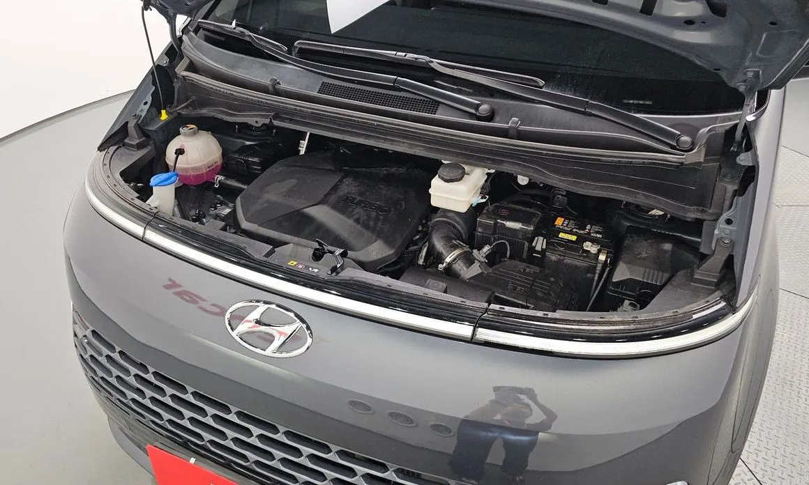 Hyundai Staria — фото 2
