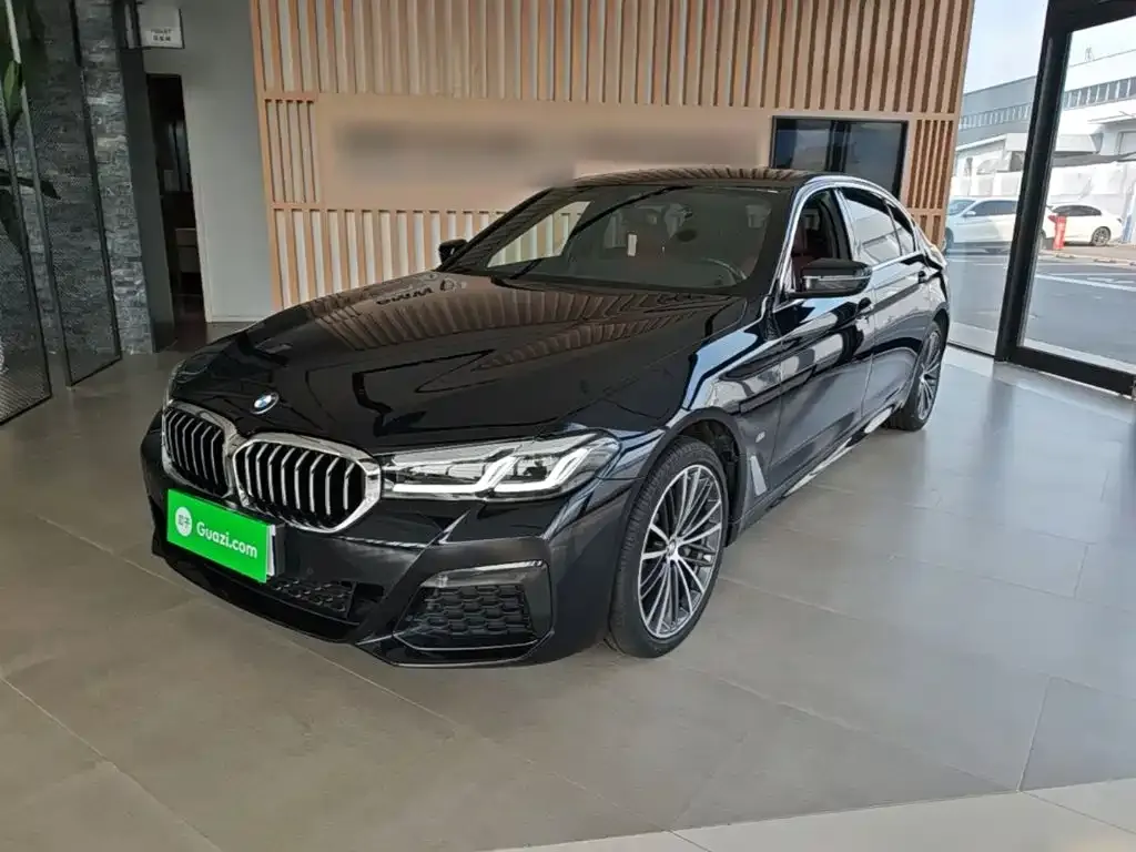 BMW 5 Series — фото 10