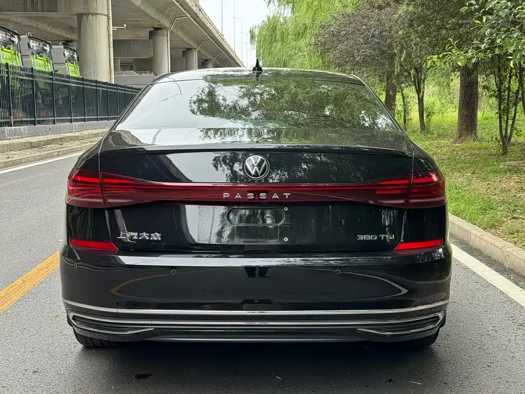 Volkswagen Passat — фото 2
