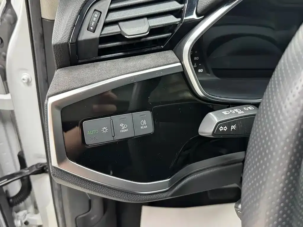 Audi Q3 Sportback 2022 из CN, фото 9