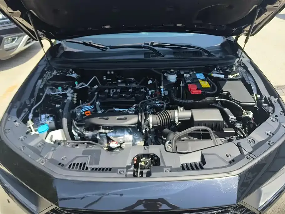 Honda Accord — фото 10