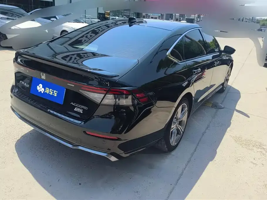 Honda Accord — фото 3