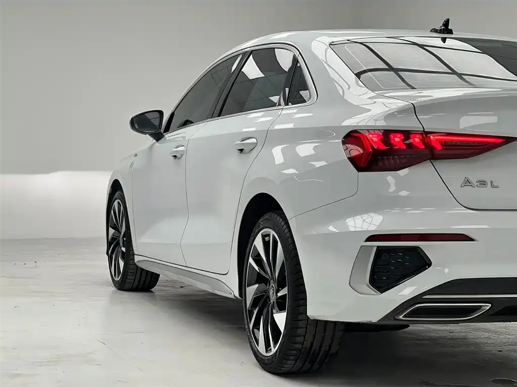 Audi A3 — фото 10