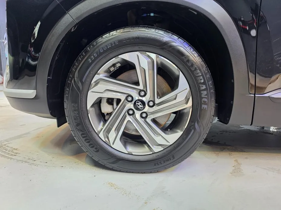 Hyundai Santafe — фото 2