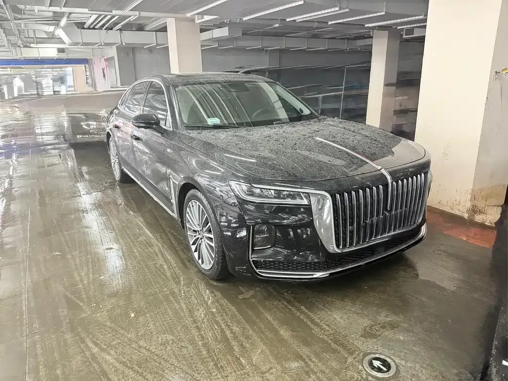 Hongqi H9 — фото 1