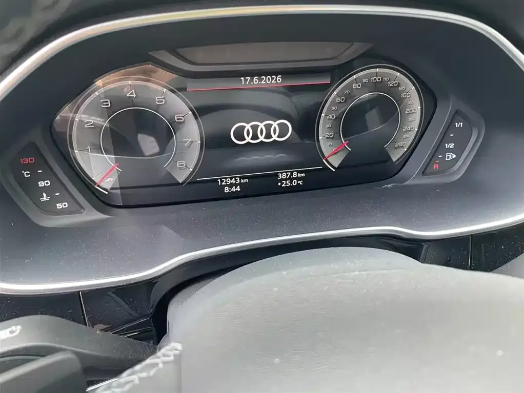 Audi Q3 — фото 6