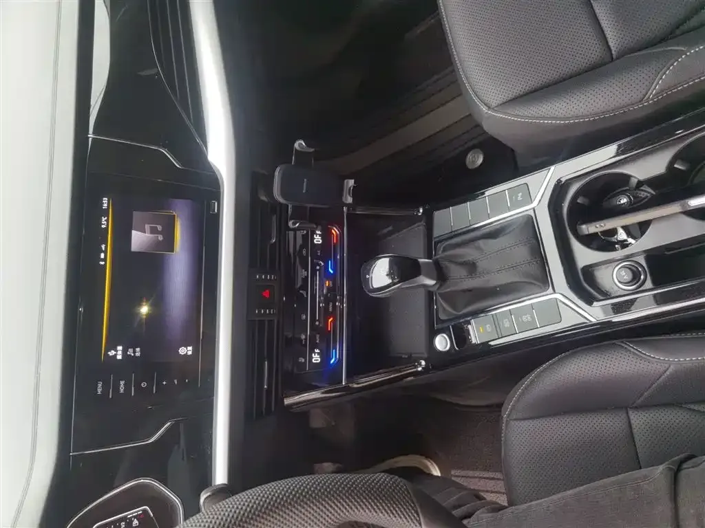 Volkswagen Passat — фото 8