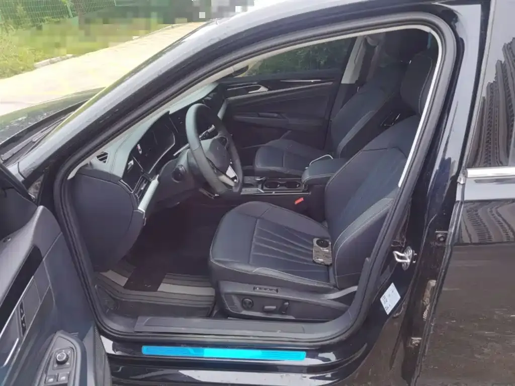 Volkswagen Passat — фото 3