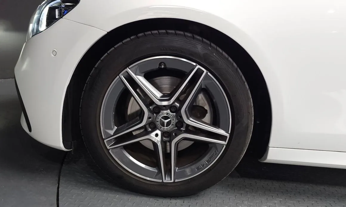 Mercedes-Benz E-Class 2023 из KR, фото 4