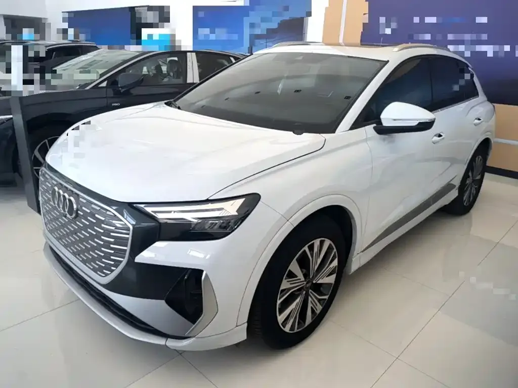 Audi Q4 e-tron — фото 4