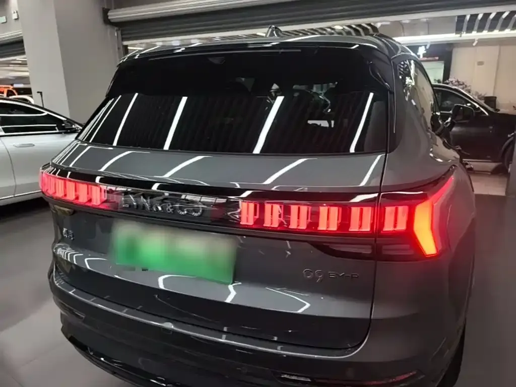 Lynk & Co 09 PHEV — фото 9