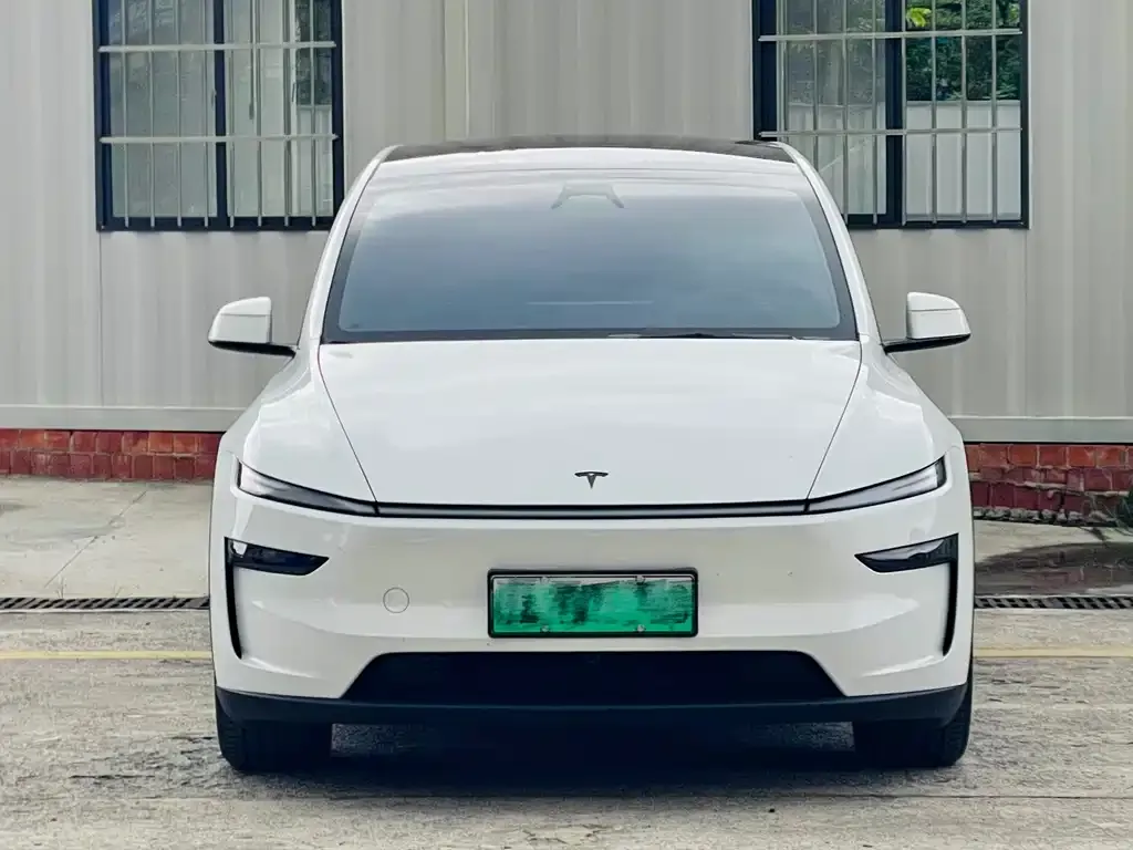 Tesla Model Y L 2025 из CN, фото 8