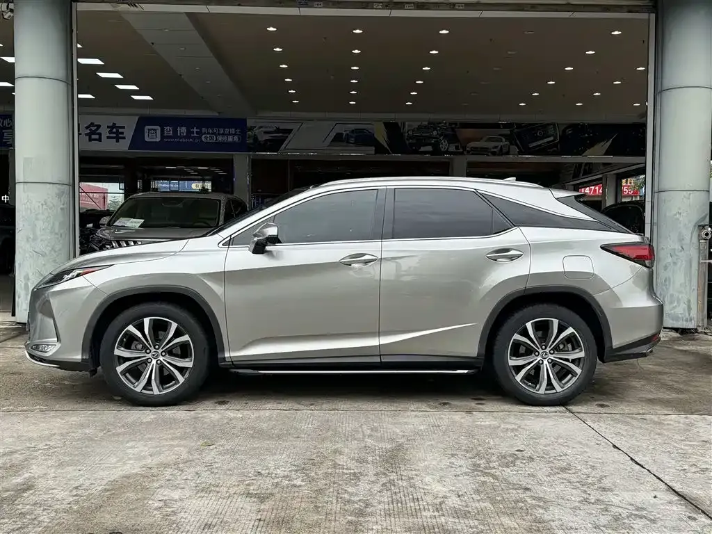 Lexus RX — фото 8
