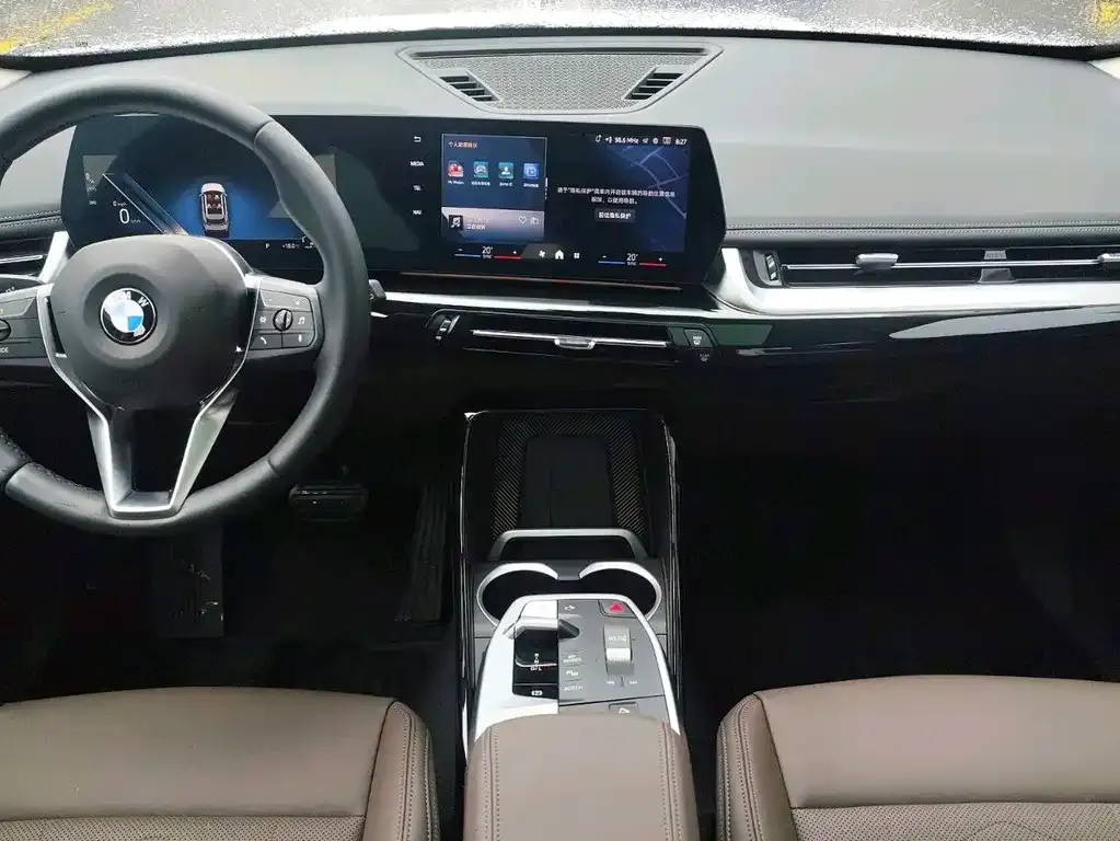 BMW X1 — фото 10