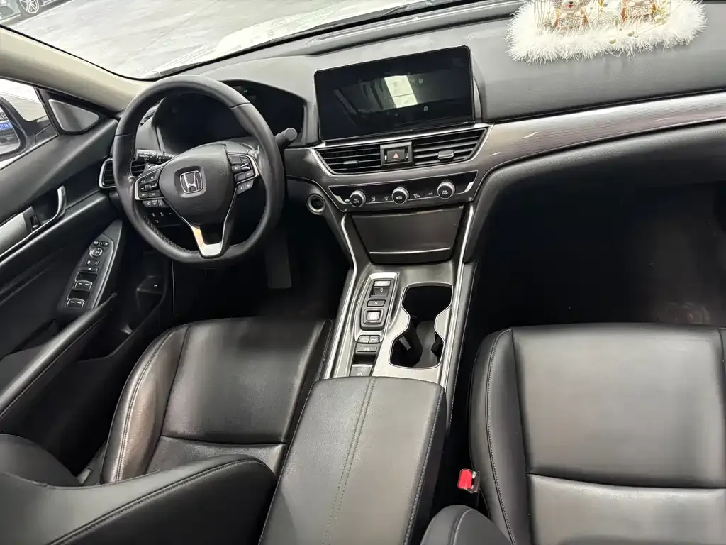 Honda Accord — фото 8