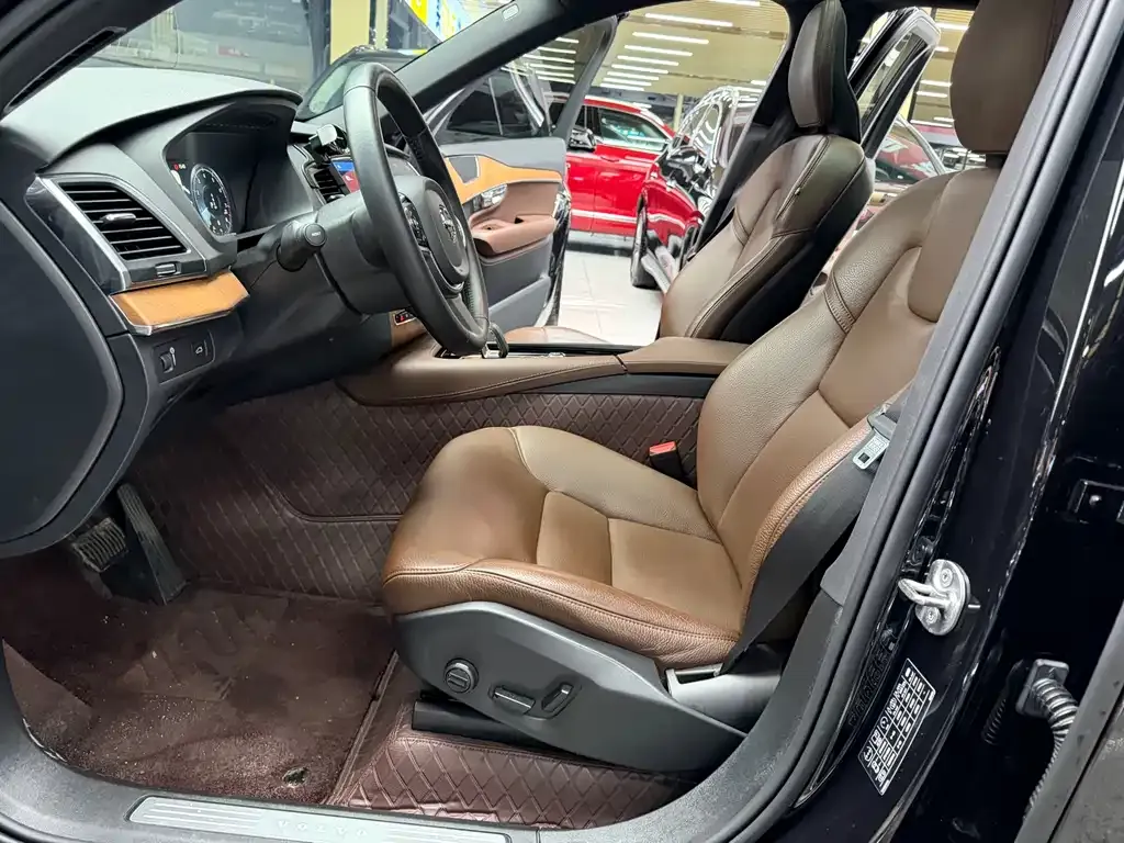 Volvo XC90 2022 из CN, фото 7