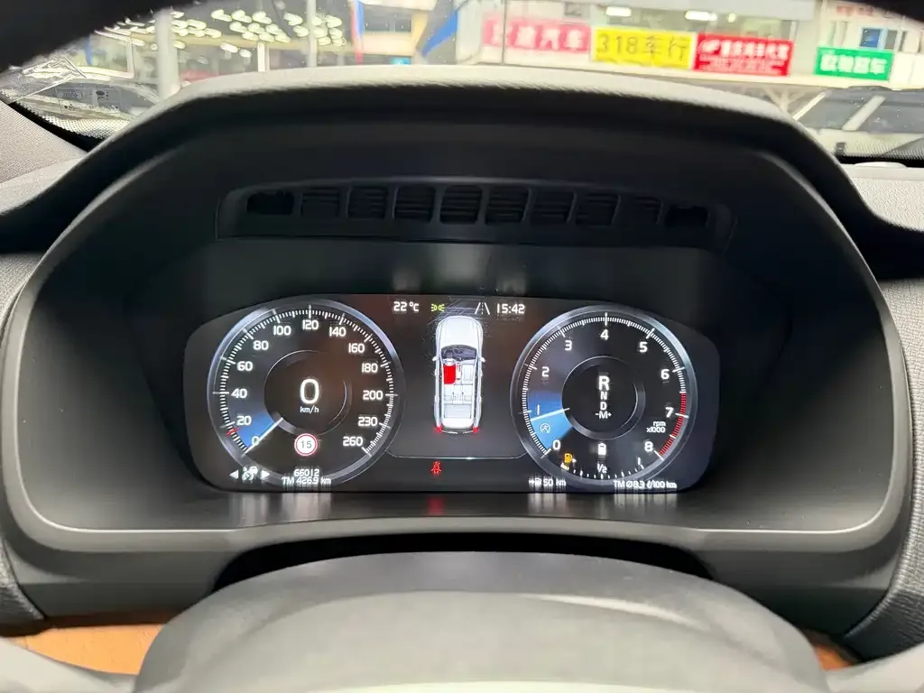 Volvo XC90 2022 из CN, фото 2